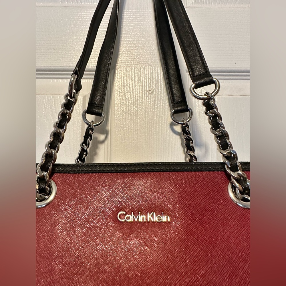Calvin Klein tan and red color block tote